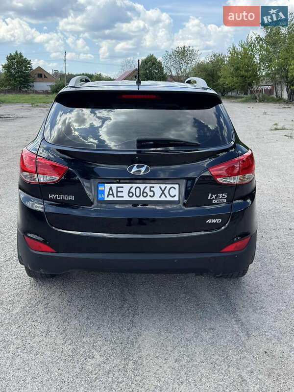 Позашляховик / Кросовер Hyundai ix35 2011 в Краснограді