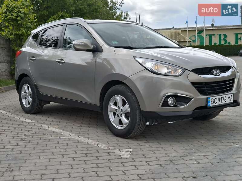 Внедорожник / Кроссовер Hyundai ix35 2010 в Городке