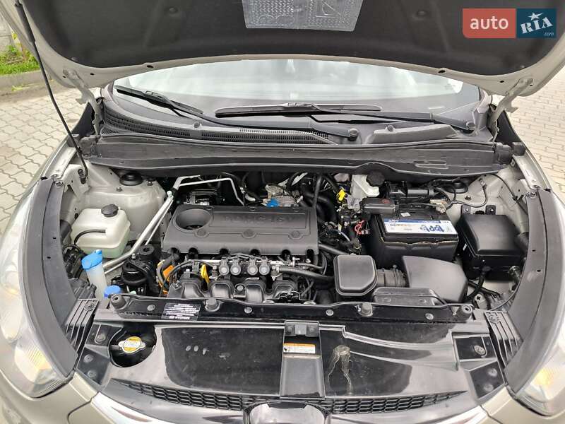 Внедорожник / Кроссовер Hyundai ix35 2010 в Городке
