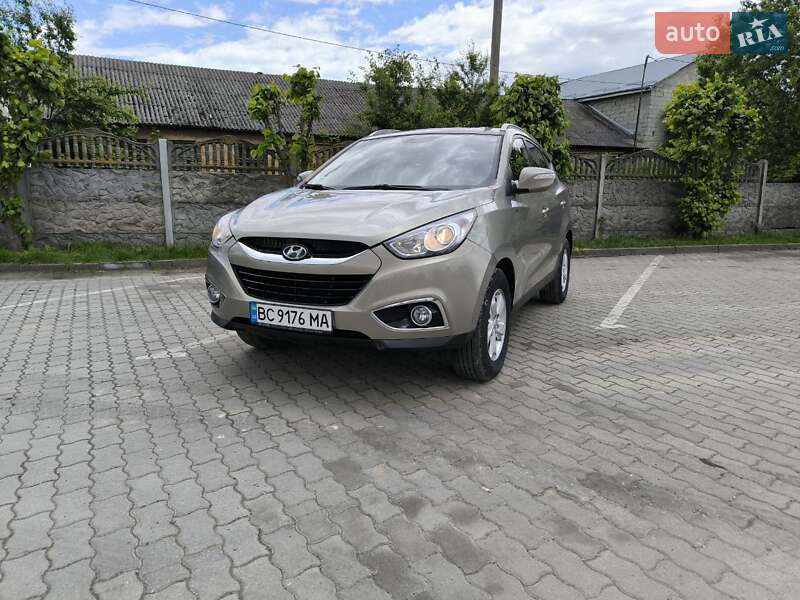 Внедорожник / Кроссовер Hyundai ix35 2010 в Городке