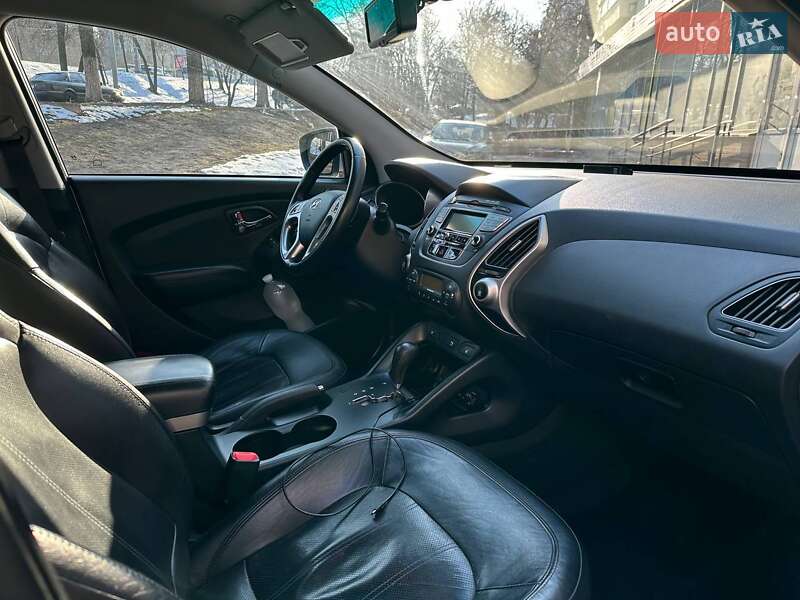 Позашляховик / Кросовер Hyundai ix35 2010 в Києві