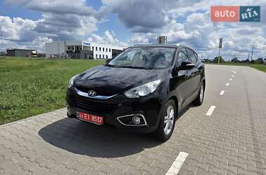 Внедорожник / Кроссовер Hyundai ix35 2012 в 