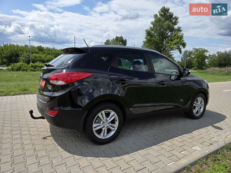 Внедорожник / Кроссовер Hyundai ix35 2012 в Харькове