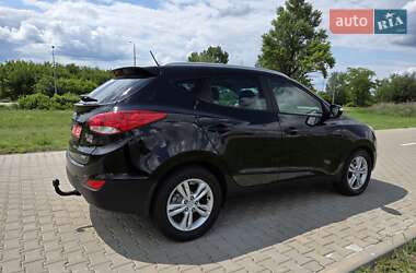 Внедорожник / Кроссовер Hyundai ix35 2012 в 