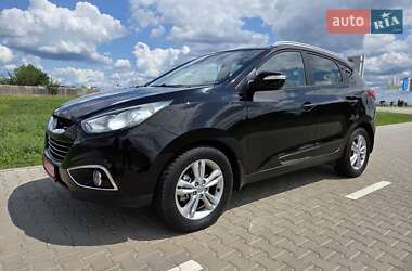 Внедорожник / Кроссовер Hyundai ix35 2012 в 