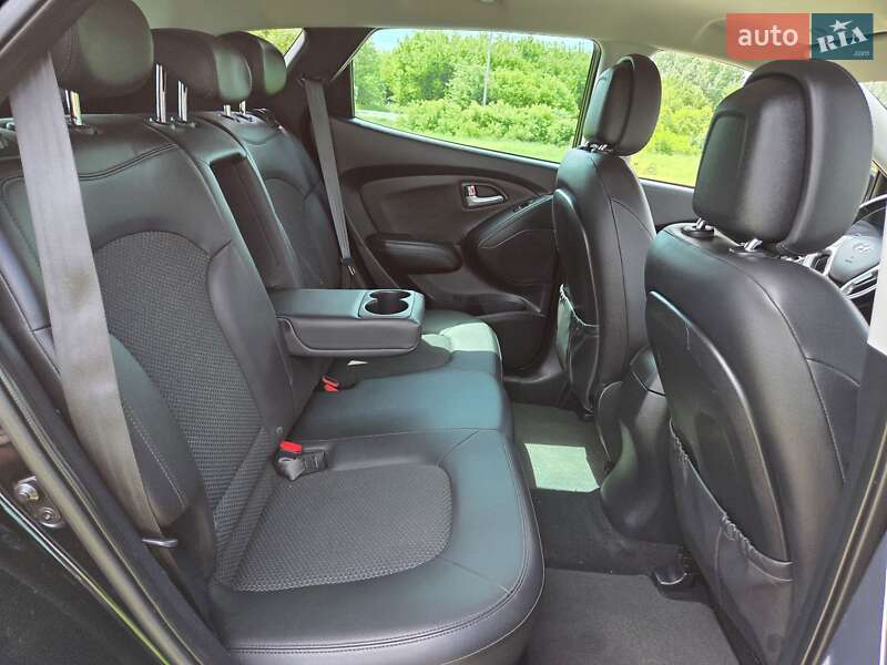 Внедорожник / Кроссовер Hyundai ix35 2012 в Харькове