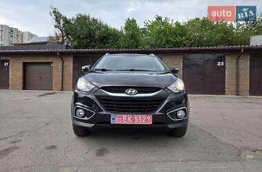 Внедорожник / Кроссовер Hyundai ix35 2011 в 