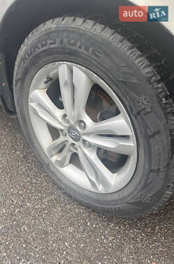 Позашляховик / Кросовер Hyundai ix35 2011 в 