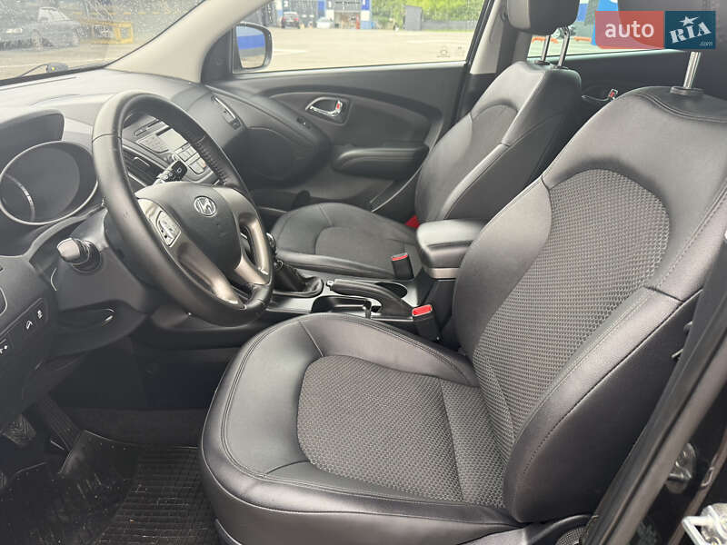 Внедорожник / Кроссовер Hyundai ix35 2013 в Ровно