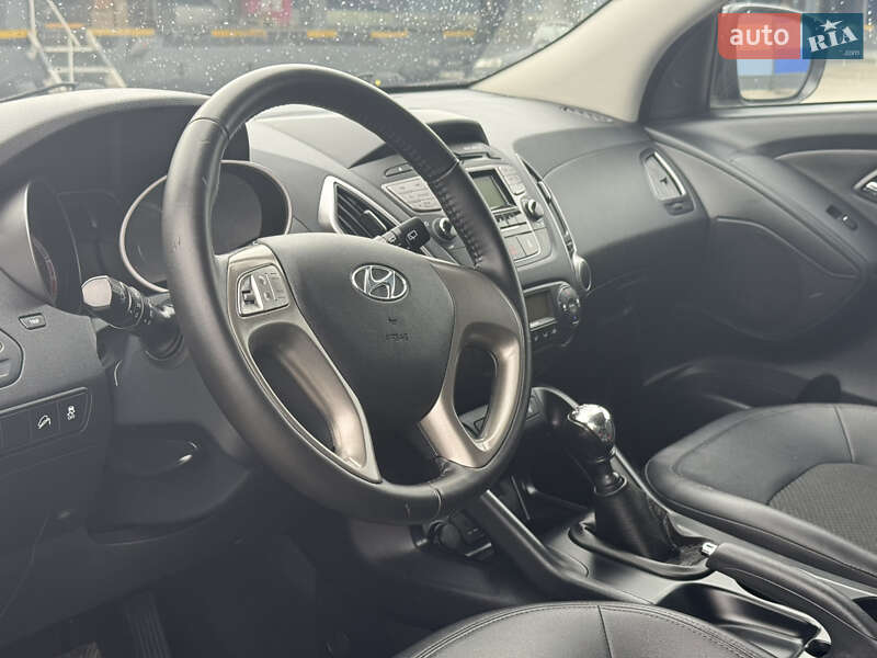 Внедорожник / Кроссовер Hyundai ix35 2013 в Ровно