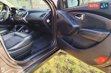 Внедорожник / Кроссовер Hyundai ix35 2012 в 
