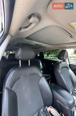 Внедорожник / Кроссовер Hyundai ix35 2011 в 