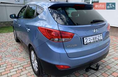 Позашляховик / Кросовер Hyundai ix35 2012 в 