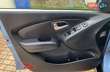 Позашляховик / Кросовер Hyundai ix35 2012 в 