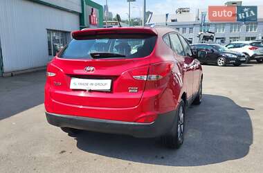 Позашляховик / Кросовер Hyundai ix35 2013 в 