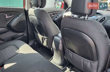 Позашляховик / Кросовер Hyundai ix35 2013 в 