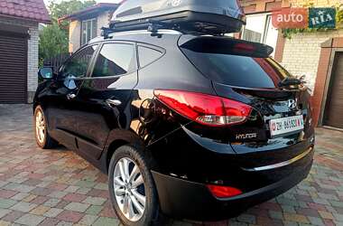 Внедорожник / Кроссовер Hyundai ix35 2013 в 