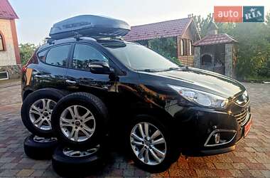 Внедорожник / Кроссовер Hyundai ix35 2013 в 