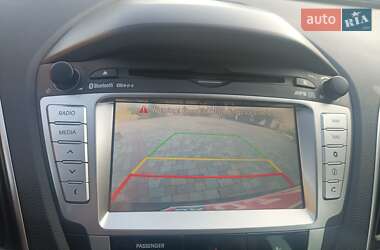 Внедорожник / Кроссовер Hyundai ix35 2013 в 