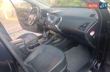 Внедорожник / Кроссовер Hyundai ix35 2013 в 