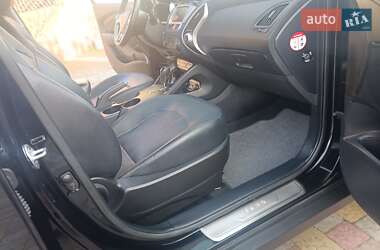 Внедорожник / Кроссовер Hyundai ix35 2013 в 