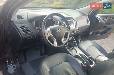 Внедорожник / Кроссовер Hyundai ix35 2013 в 