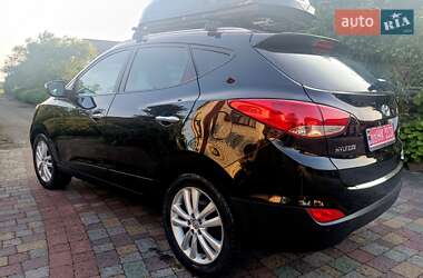 Внедорожник / Кроссовер Hyundai ix35 2013 в 
