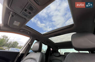 Внедорожник / Кроссовер Hyundai ix35 2012 в 