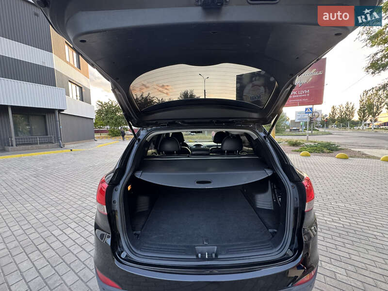 Позашляховик / Кросовер Hyundai ix35 2010 в Кам'янському