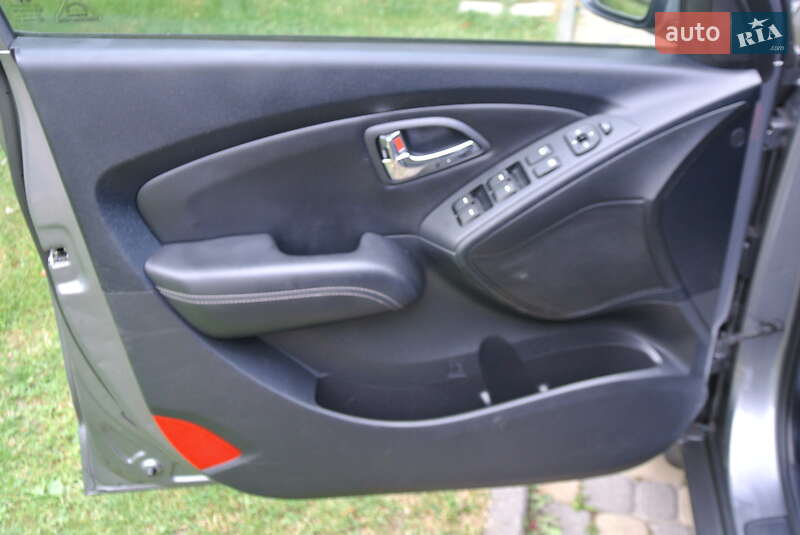Позашляховик / Кросовер Hyundai ix35 2013 в Луцьку