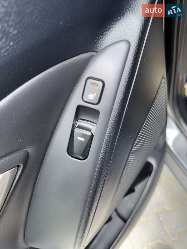 Позашляховик / Кросовер Hyundai ix35 2010 в Харкові