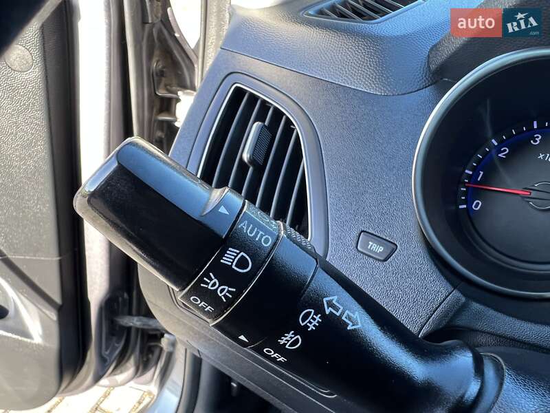 Позашляховик / Кросовер Hyundai ix35 2011 в Львові