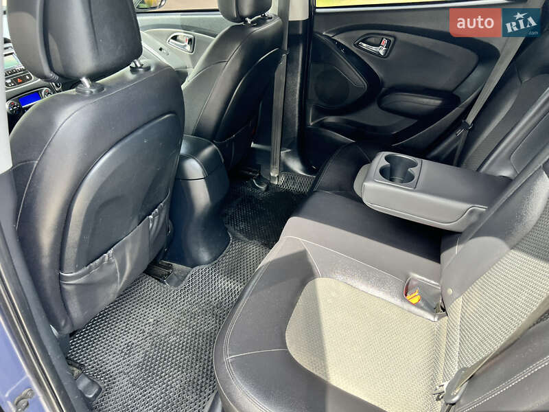 Внедорожник / Кроссовер Hyundai ix35 2011 в Киеве