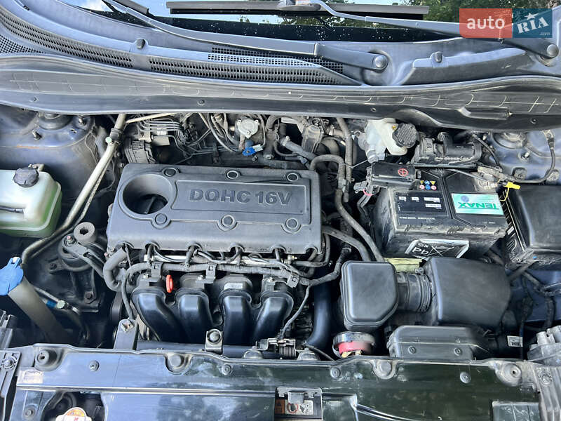 Внедорожник / Кроссовер Hyundai ix35 2011 в Киеве