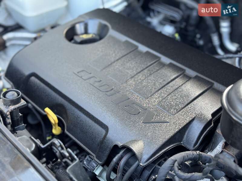 Позашляховик / Кросовер Hyundai ix35 2010 в Сумах