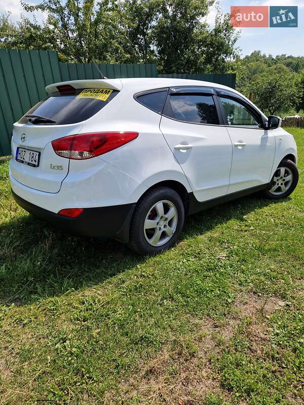 Внедорожник / Кроссовер Hyundai ix35 2011 в Чернигове