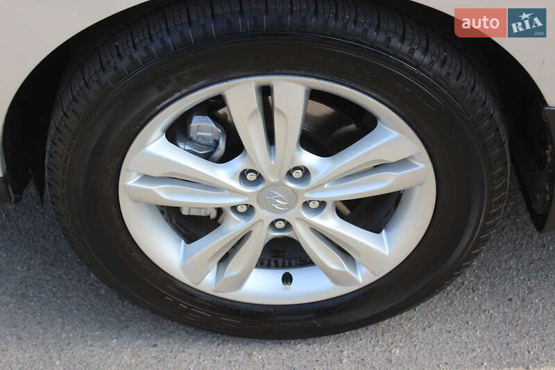Позашляховик / Кросовер Hyundai ix35 2010 в Дніпрі фото 13 Позашляховик / Кросовер Hyundai ix35 2010 в Дніпрі