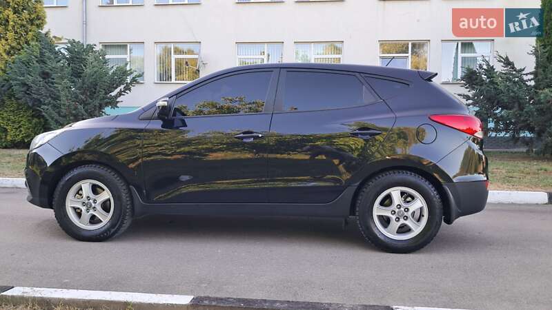 Внедорожник / Кроссовер Hyundai ix35 2010 в Галиче