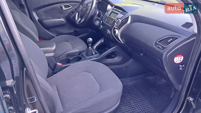 Внедорожник / Кроссовер Hyundai ix35 2010 в Галиче