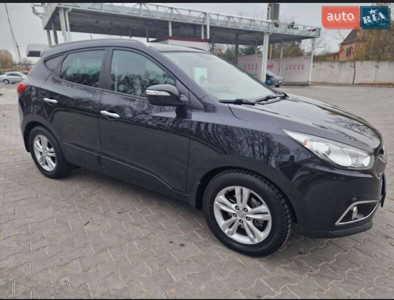 Внедорожник / Кроссовер Hyundai ix35 2010 в Виннице