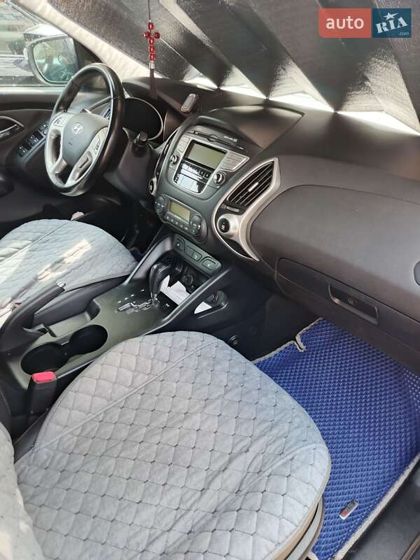 Внедорожник / Кроссовер Hyundai ix35 2010 в Виннице