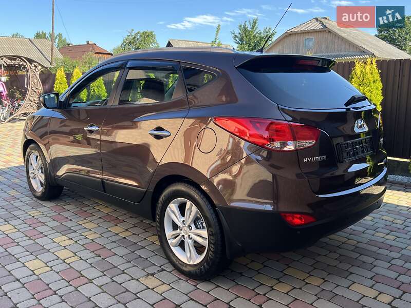 Внедорожник / Кроссовер Hyundai ix35 2010 в Ивано-Франковске