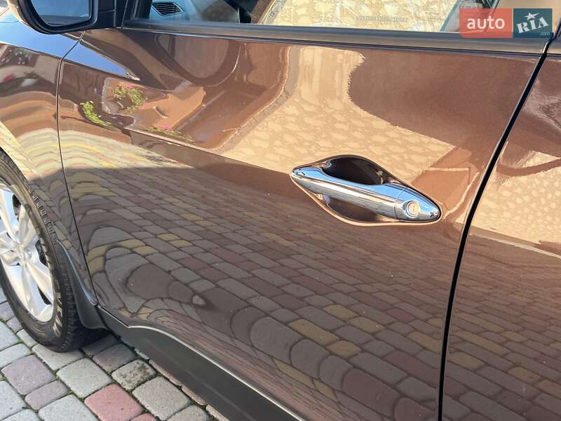 Внедорожник / Кроссовер Hyundai ix35 2010 в Ивано-Франковске