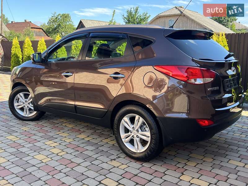 Внедорожник / Кроссовер Hyundai ix35 2010 в Ивано-Франковске