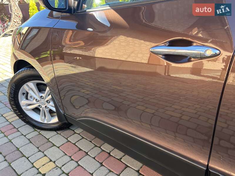 Внедорожник / Кроссовер Hyundai ix35 2010 в Ивано-Франковске