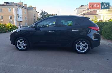 Внедорожник / Кроссовер Hyundai ix35 2010 в 