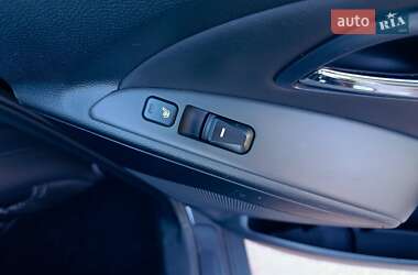 Внедорожник / Кроссовер Hyundai ix35 2010 в 