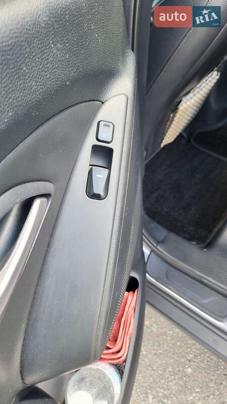 Внедорожник / Кроссовер Hyundai ix35 2011 в Болграде
