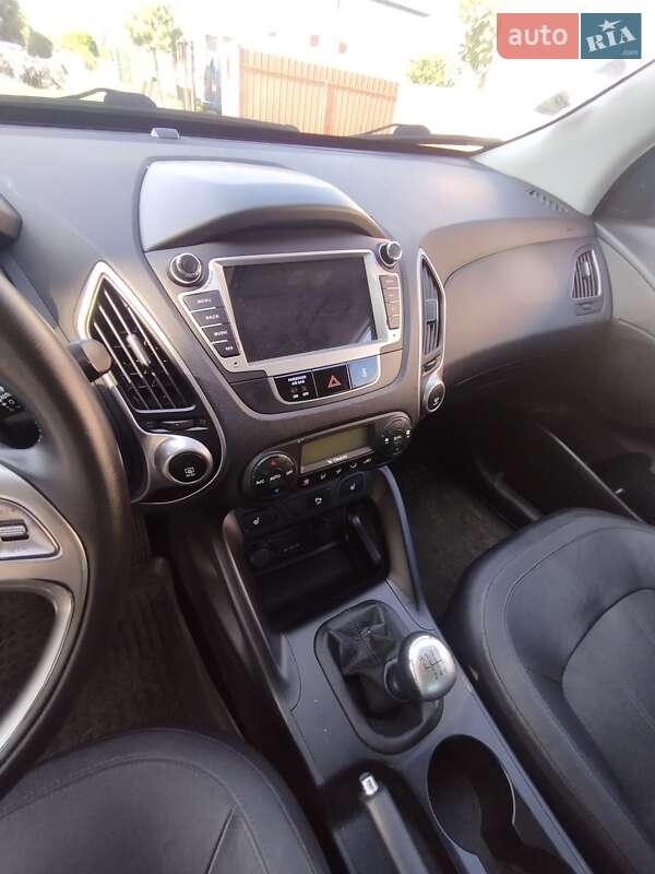 Внедорожник / Кроссовер Hyundai ix35 2012 в Луцке