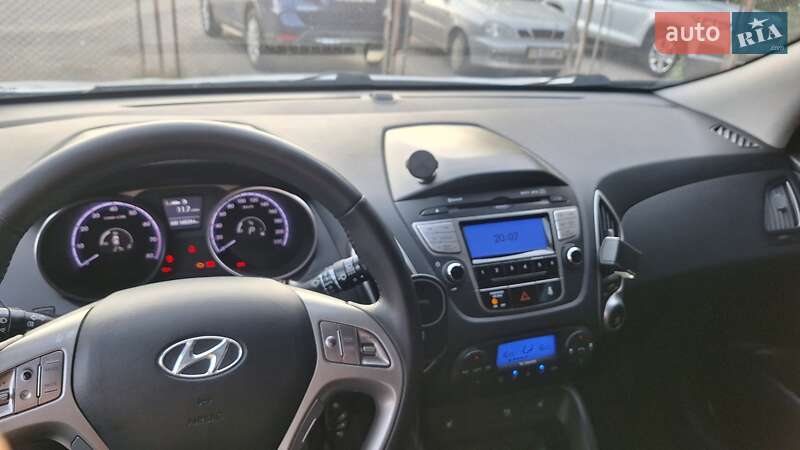 Внедорожник / Кроссовер Hyundai ix35 2010 в Виннице